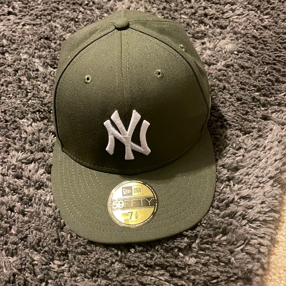 Green Yankees Fitted Hat